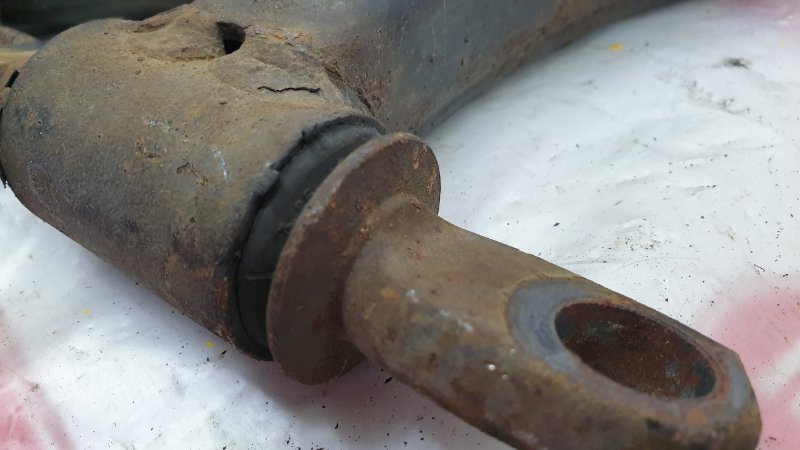 Рычаг подвески нижний, 1000 рублей, Красноярск