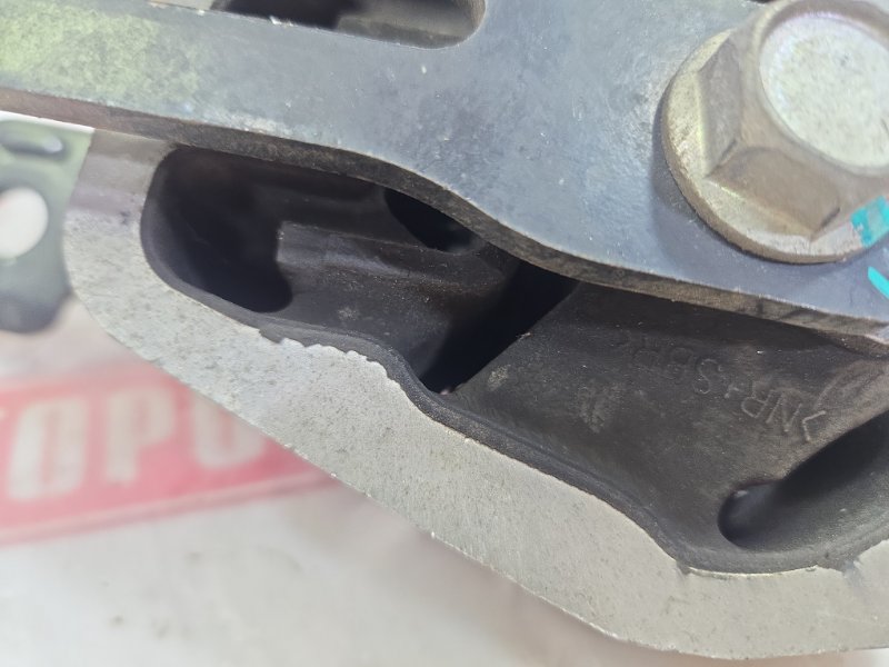 Подушка двигателя, 1400 рублей, Красноярск