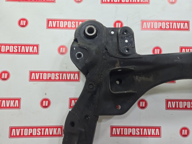 Подрамник поперечный, 4800 рублей, Красноярск