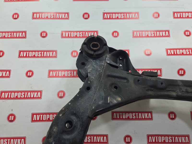 Подрамник поперечный, 4800 рублей, Красноярск