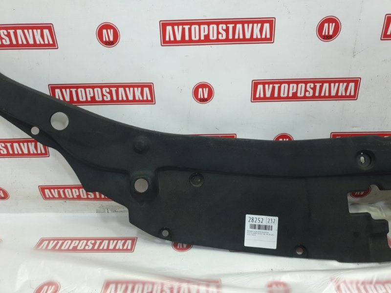 Накладка на решетку радиатора, 2190 рублей, Красноярск