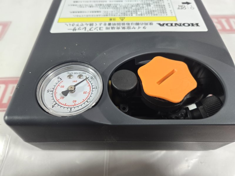 Компрессор подкачки колес, 2500 рублей, Красноярск