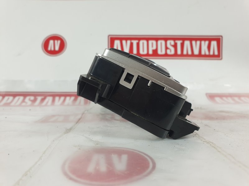 Блок управления навигацией, 300 рублей, Красноярск