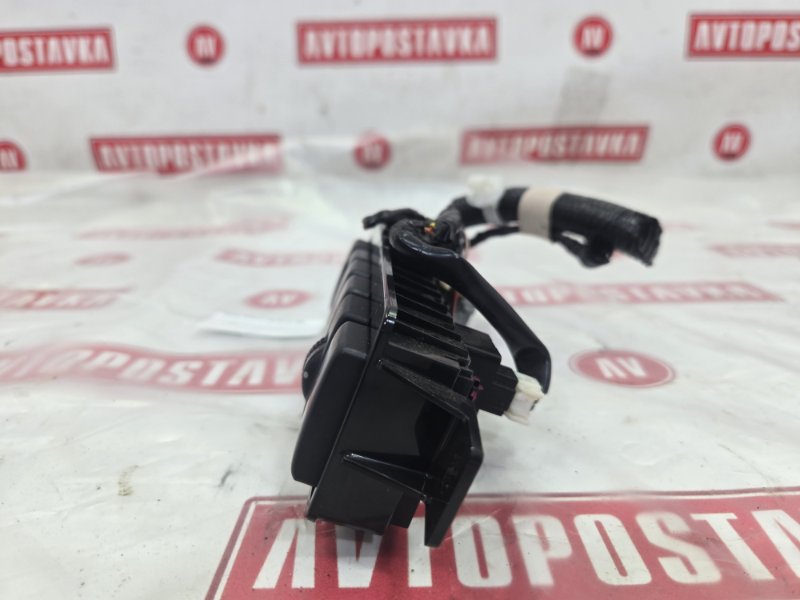 Кнопки в салон, 500 рублей, Красноярск