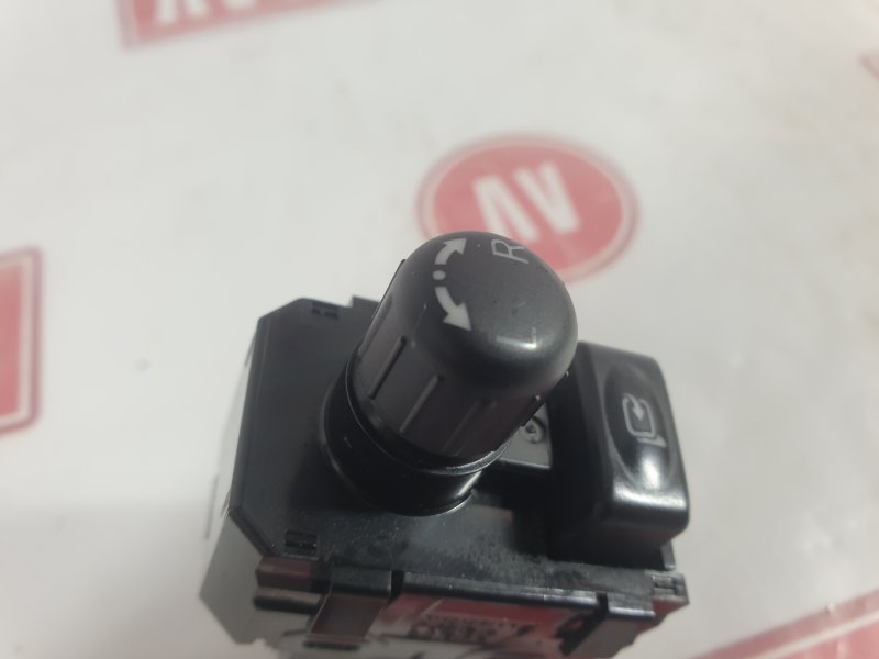 Блок управления зеркалами, 300 рублей, Красноярск