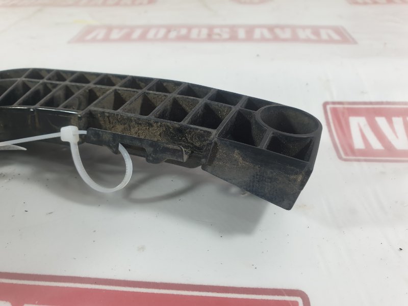 Клипса бампера, 500 рублей, Красноярск