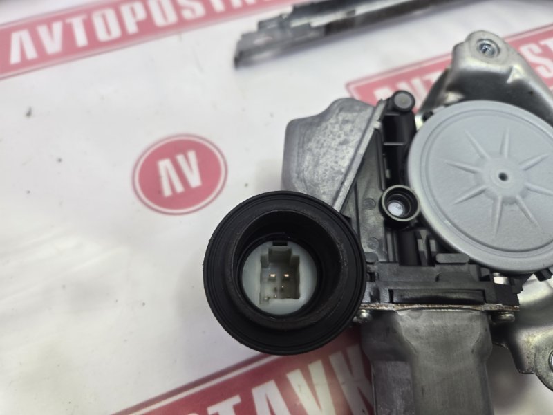 Стеклоподъемник, 2000 рублей, Красноярск