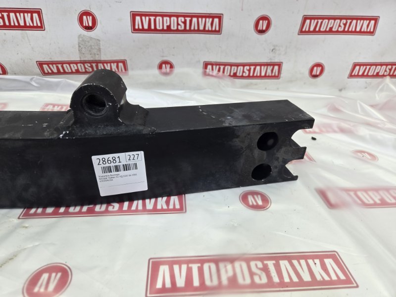 Усилитель бампера, 500 рублей, Красноярск