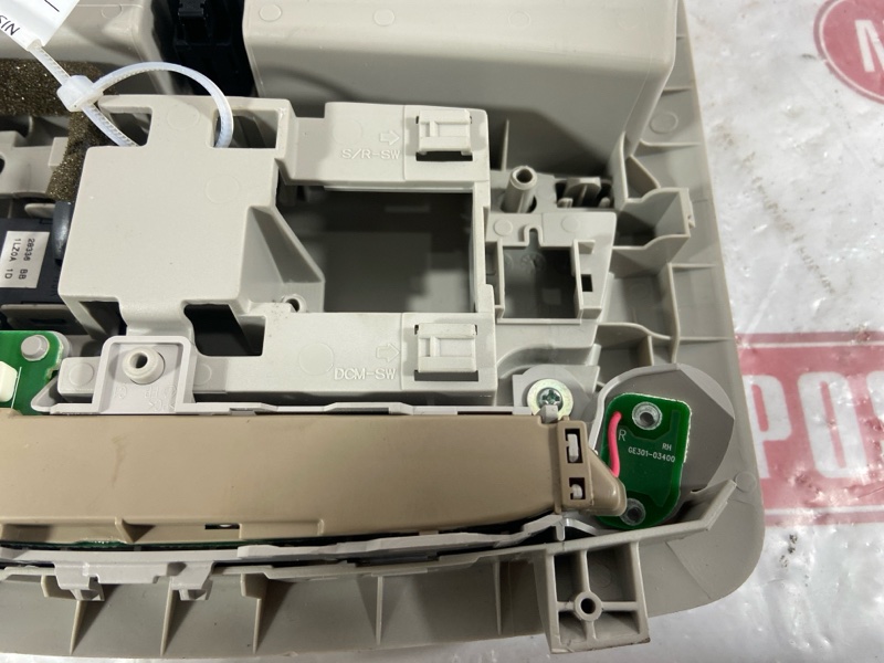 Плафон салона, 1000 рублей, Красноярск