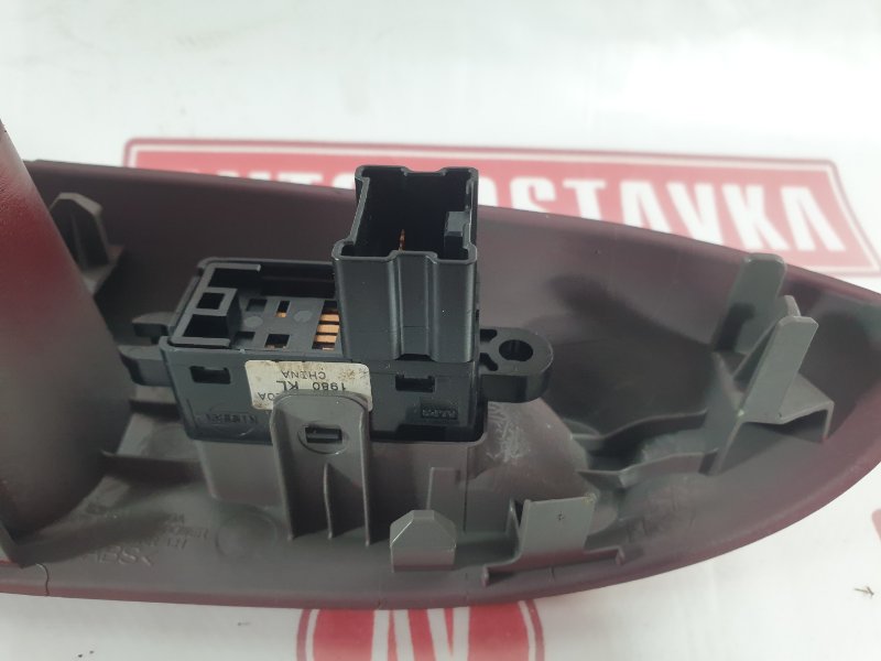 Блок управления стеклоподъемниками, 300 рублей, Красноярск