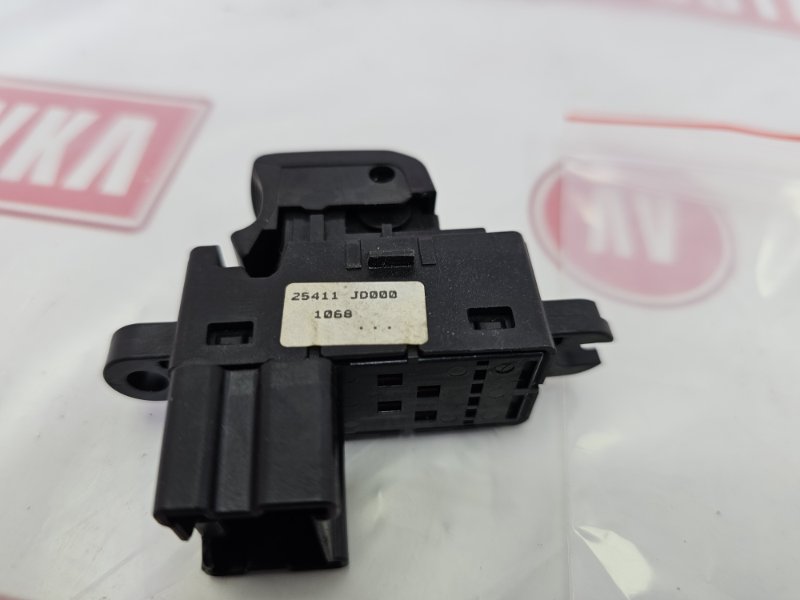 Блок управления стеклоподъемниками, 300 рублей, Красноярск