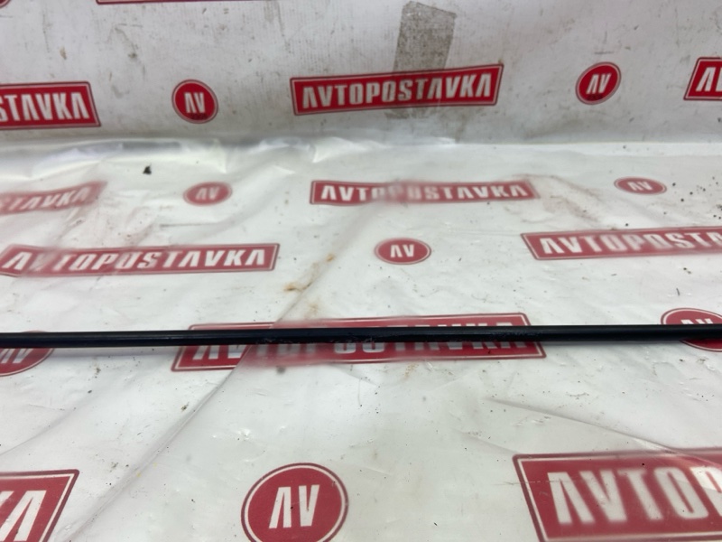 Держатель капота, 500 рублей, Красноярск