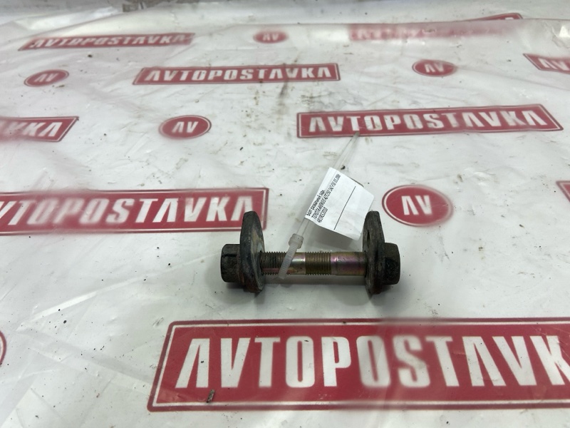 Болт развальный, 500 рублей, Красноярск