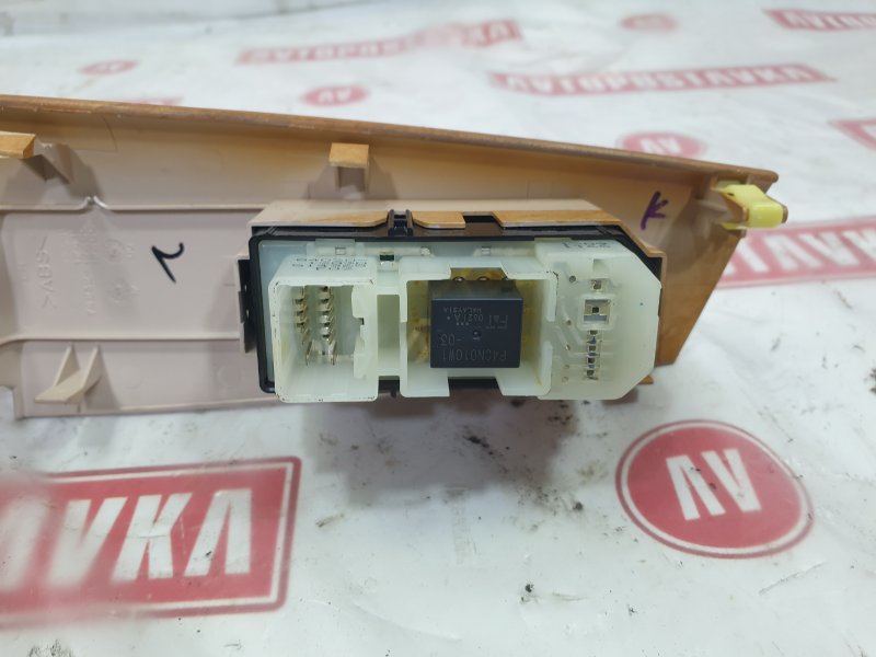 Блок управления стеклоподъемниками, 300 рублей, Красноярск