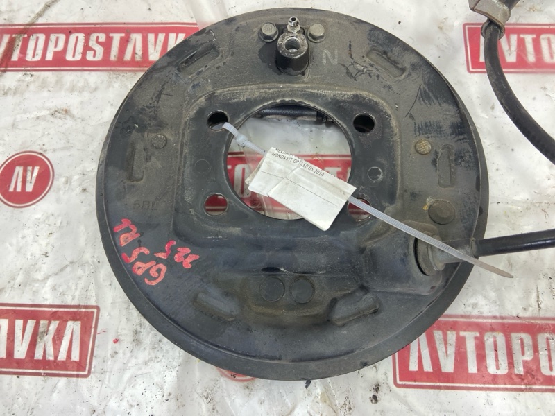 Механизм стояночного тормоза, 1000 рублей, Красноярск