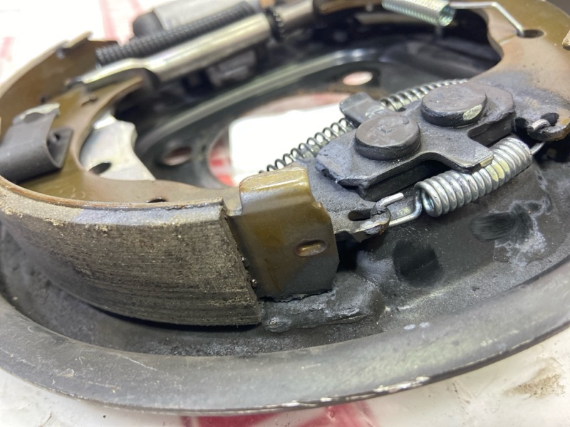 Механизм стояночного тормоза, 1000 рублей, Красноярск