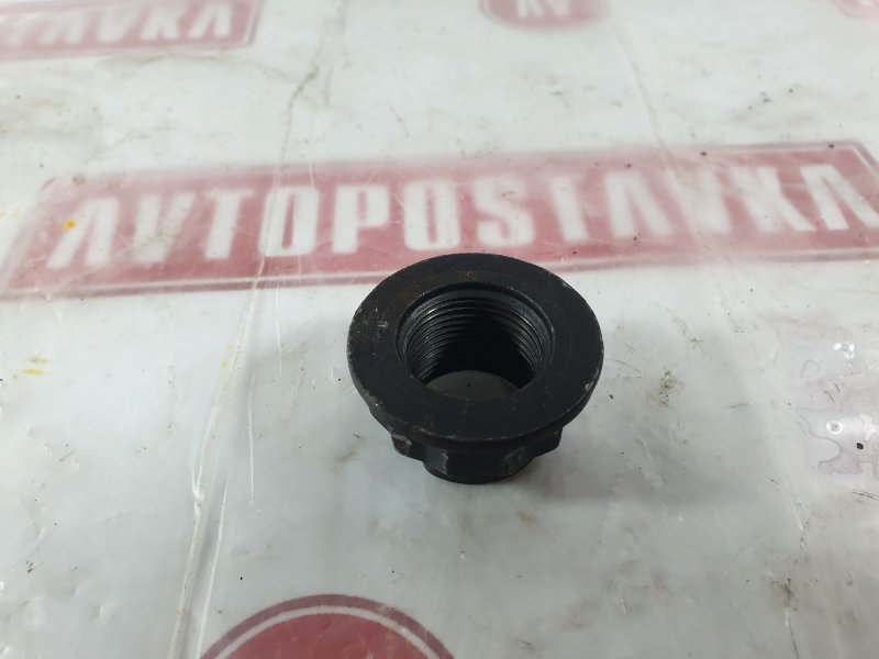 Гайка ступицы, 100 рублей, Красноярск