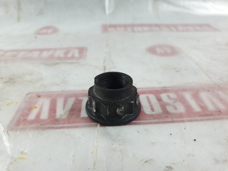 Гайка ступицы, 100 рублей, Красноярск