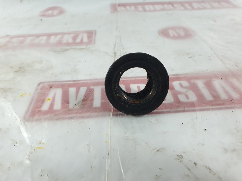 Гайка ступицы, 100 рублей, Красноярск