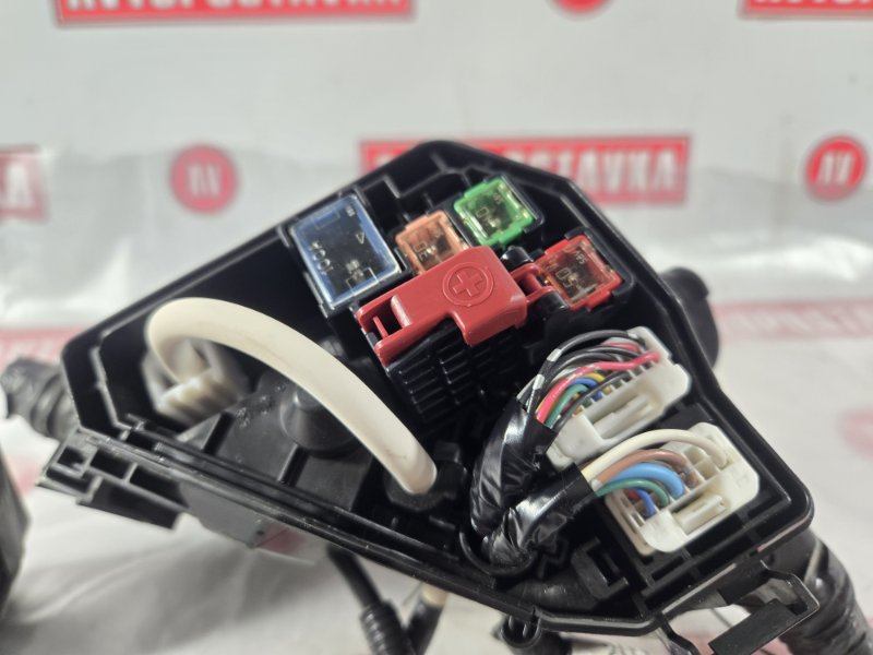 Блок предохранителей под капот, 1000 рублей, Красноярск