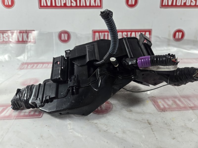 Блок предохранителей под капот, 1000 рублей, Красноярск