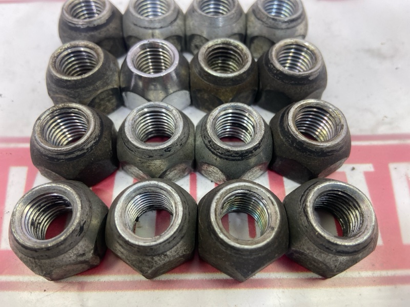 Гайка колесная, 800 рублей, Красноярск