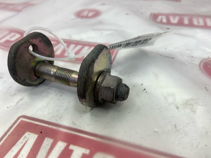 Болт развальный, 500 рублей, Красноярск