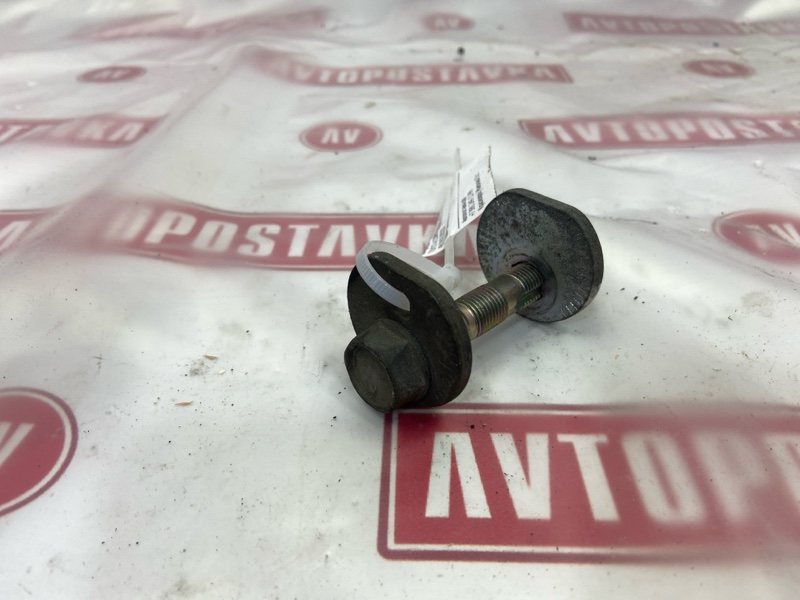 Болт развальный, 500 рублей, Красноярск