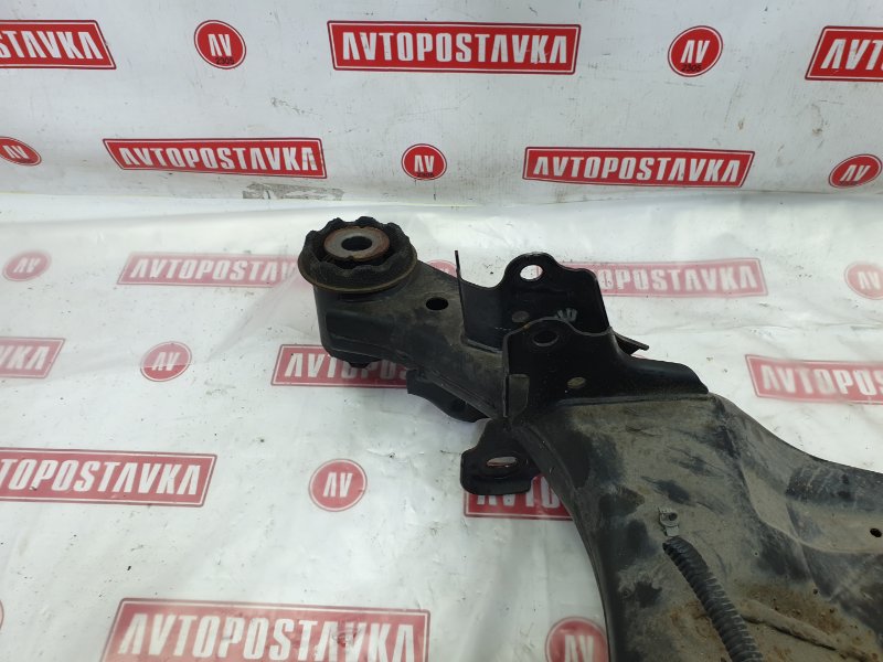 Подрамник поперечный, 2500 рублей, Красноярск