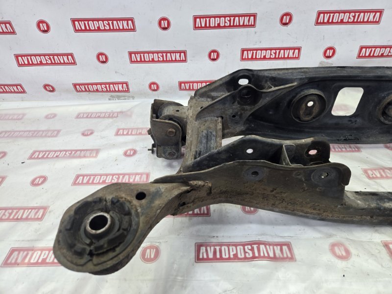 Подрамник поперечный, 2000 рублей, Красноярск