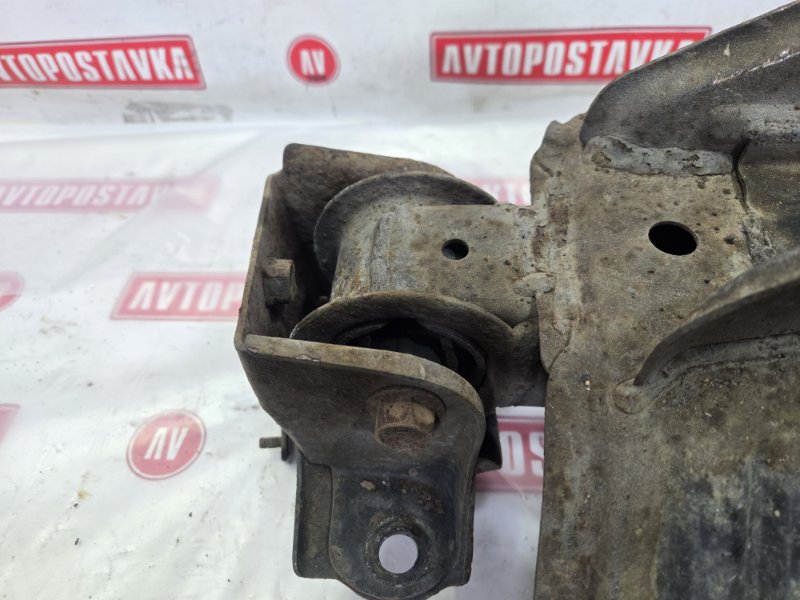 Подрамник поперечный, 2000 рублей, Красноярск