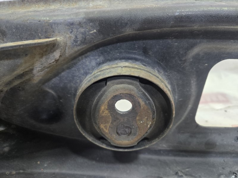 Подрамник поперечный, 2000 рублей, Красноярск