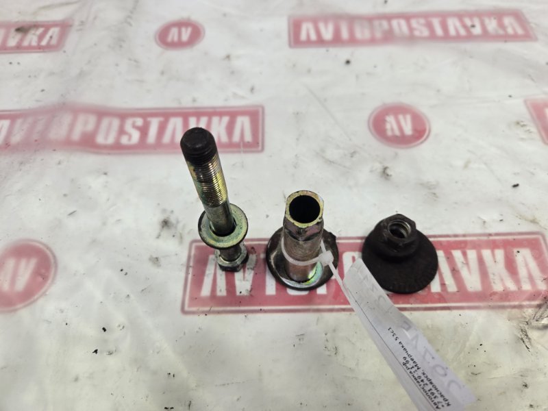 Болт развальный, 900 рублей, Красноярск