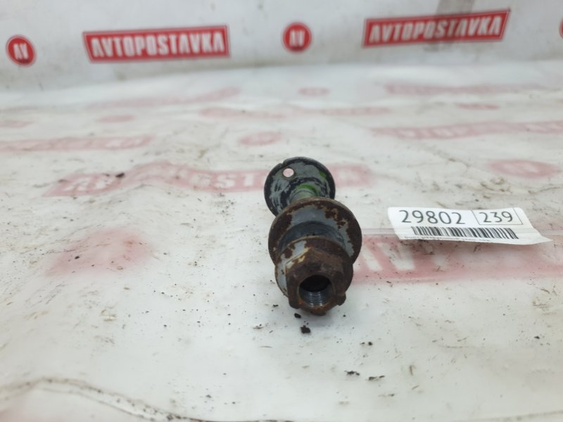 Болт развальный, 500 рублей, Красноярск