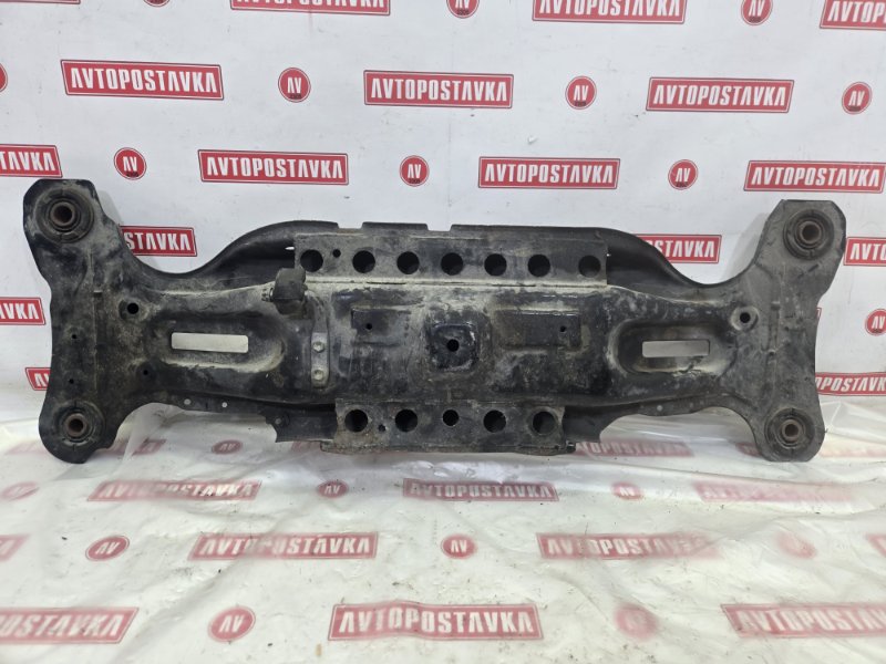 Подрамник поперечный, 10990 рублей, Красноярск