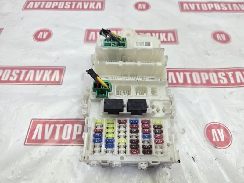 Блок предохранителей салонный, 1000 рублей, Красноярск