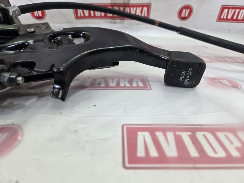 Педаль стояночного тормоза, 500 рублей, Красноярск