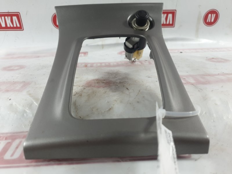 Накладка селектора КПП, 500 рублей, Красноярск