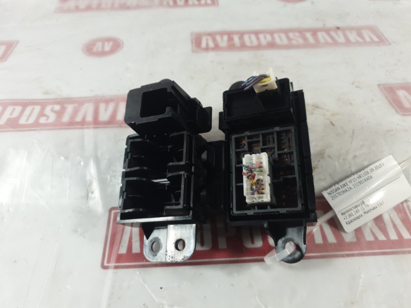 Блок управления зеркалами, 500 рублей, Красноярск