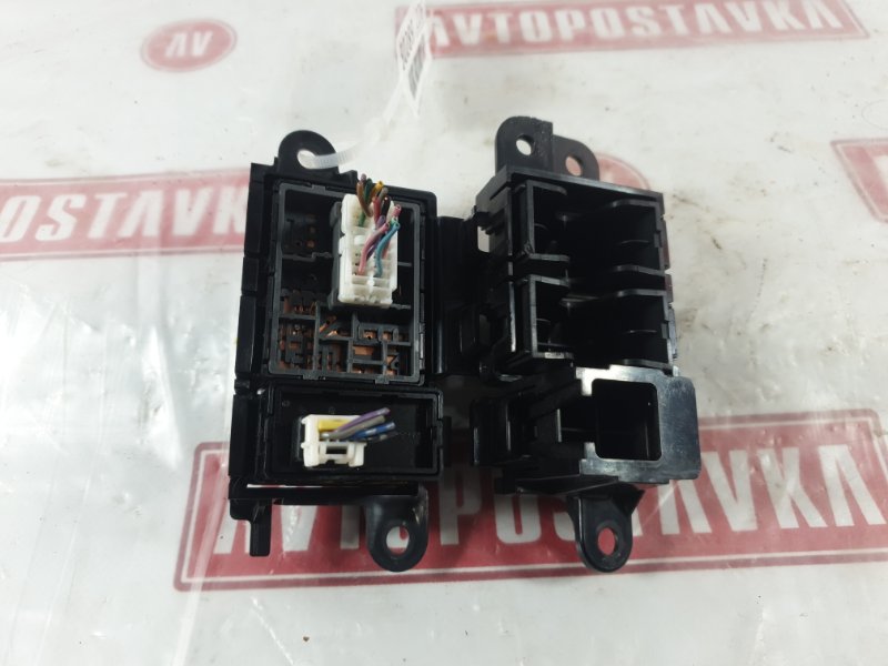 Блок управления зеркалами, 500 рублей, Красноярск