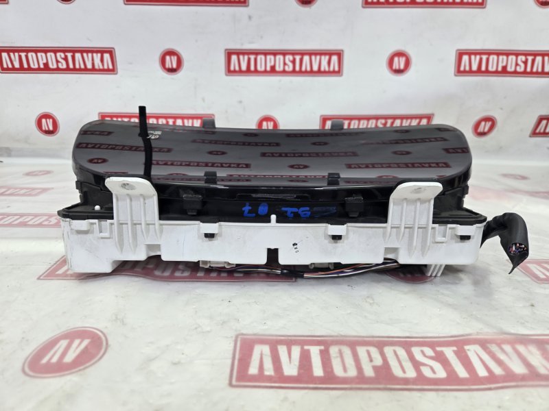 Панель приборов, 300 рублей, Красноярск