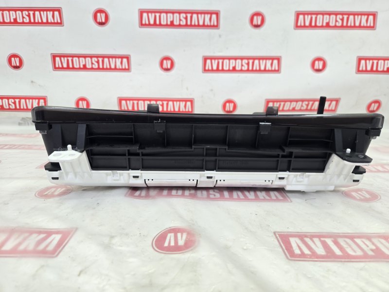 Панель приборов, 300 рублей, Красноярск