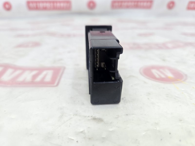 Кнопка противотуманной фары, 500 рублей, Красноярск