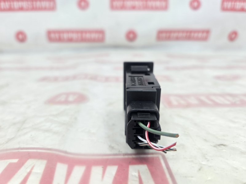 Кнопка обогрева лобового стекла, 500 рублей, Красноярск