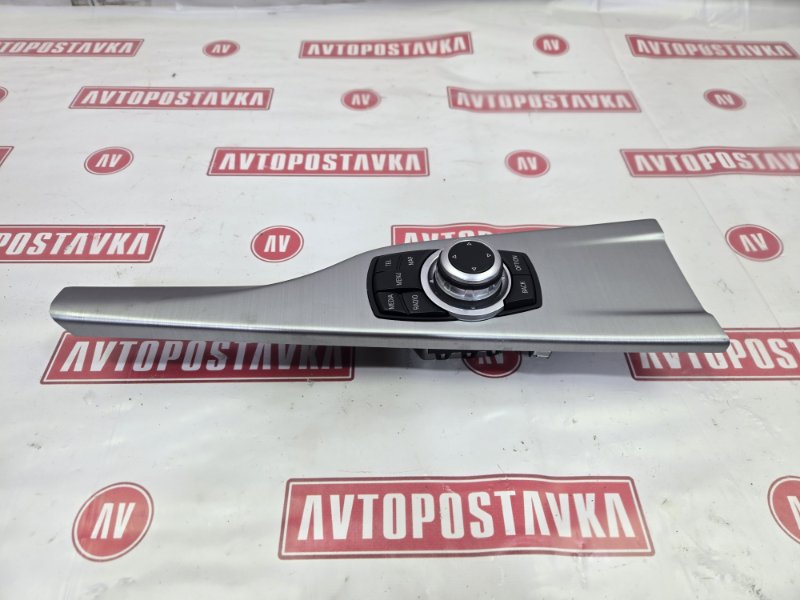 Блок управления мультимедиа, 1000 рублей, Красноярск