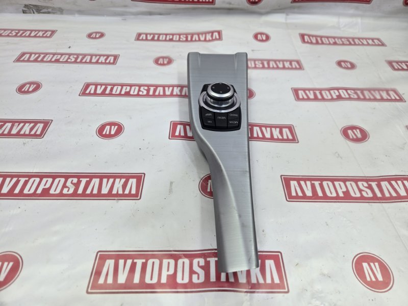 Блок управления мультимедиа, 1000 рублей, Красноярск