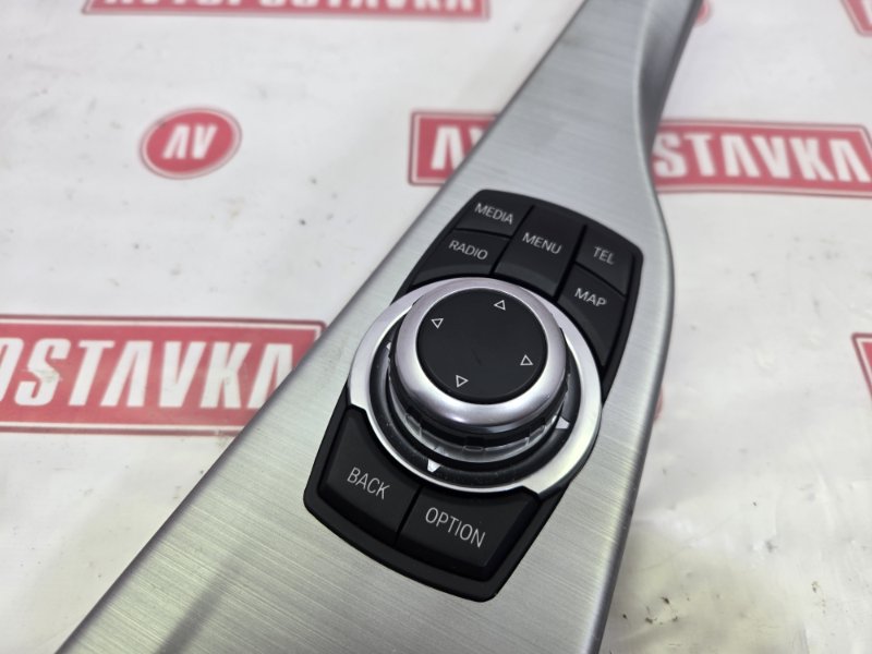 Блок управления мультимедиа, 1000 рублей, Красноярск