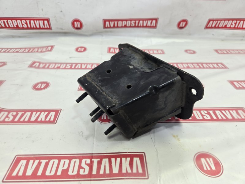 Кронштейн усилителя бампера, 500 рублей, Красноярск