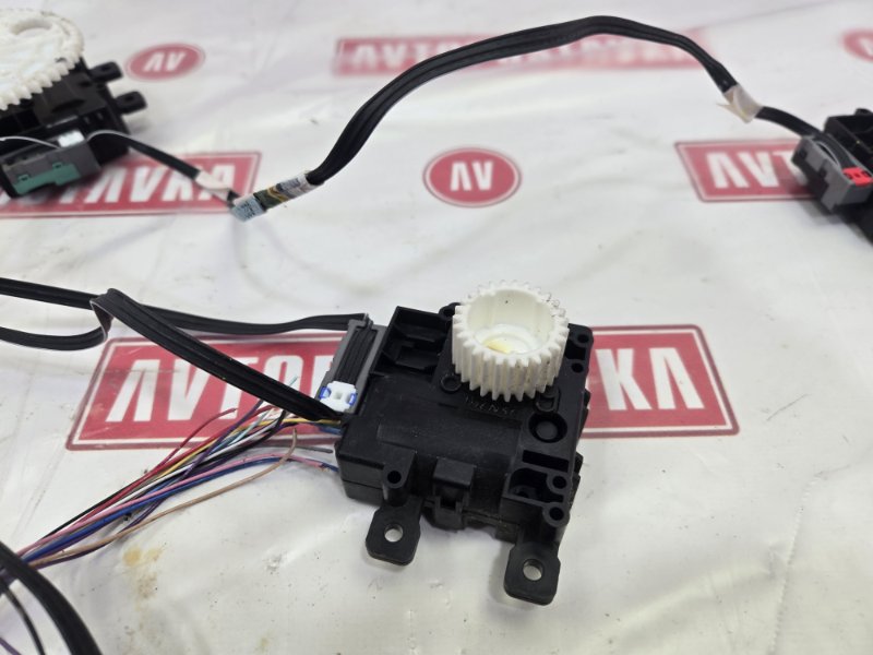 Сервопривод заслонок печки, 4000 рублей, Красноярск