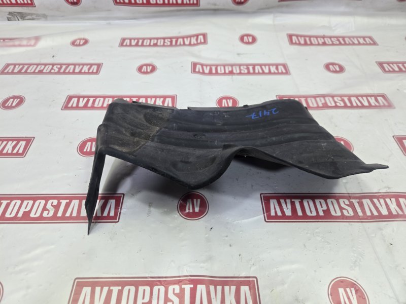 Подкрылок, 750 рублей, Красноярск